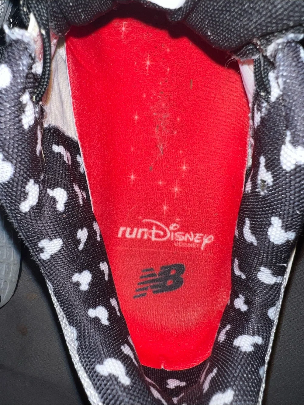 Run Disney 2015 New Balance Minnie Mouse Silver and Black Mesh Running Sneakers